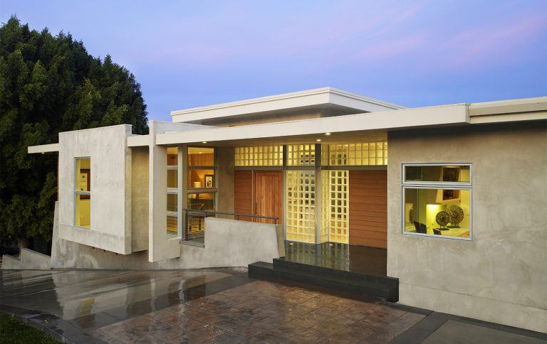 Via Verde Ultra-Modern Home Rebuild